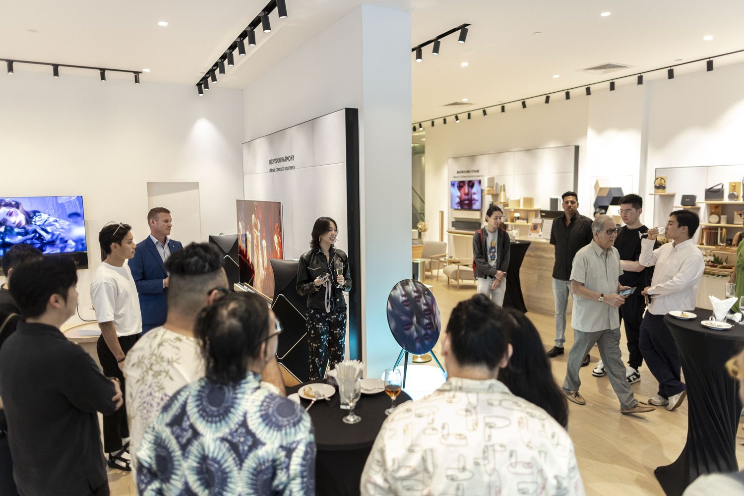Bang & Olufsen Art Showcase featuring Shavonne Wong, installation view.
